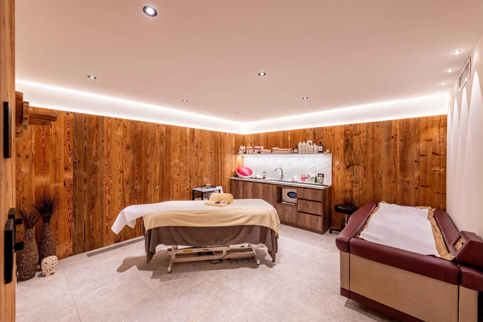 קורברה אין בדיה Hotel Arkadia - "Adults Only" מראה חיצוני תמונה